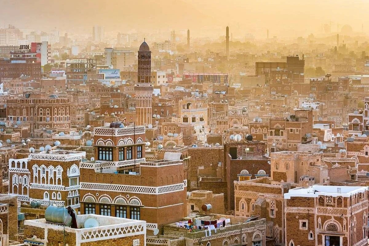 صنعاء تُحدد موعد إغلاق صالات الأعراس: حتى منتصف الليل فقط