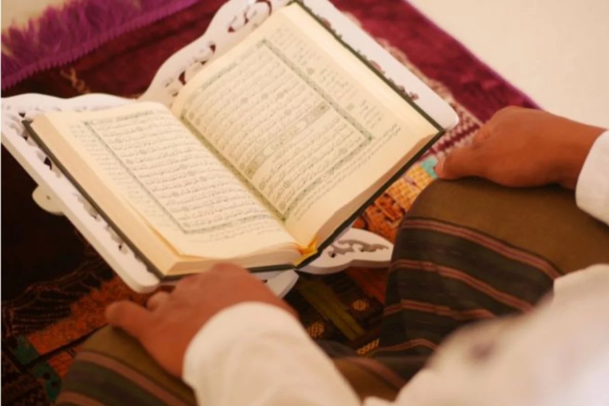سورة واحدة تقلب حياتك.. اقرأها ليلة الجمعة وودّع الفقر