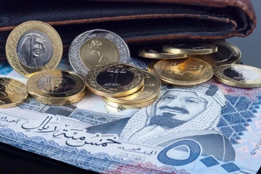 أسعار الصرف تشهد تحولًا تاريخيًا.. الريال السعودي يحقق مكاسب قياسية