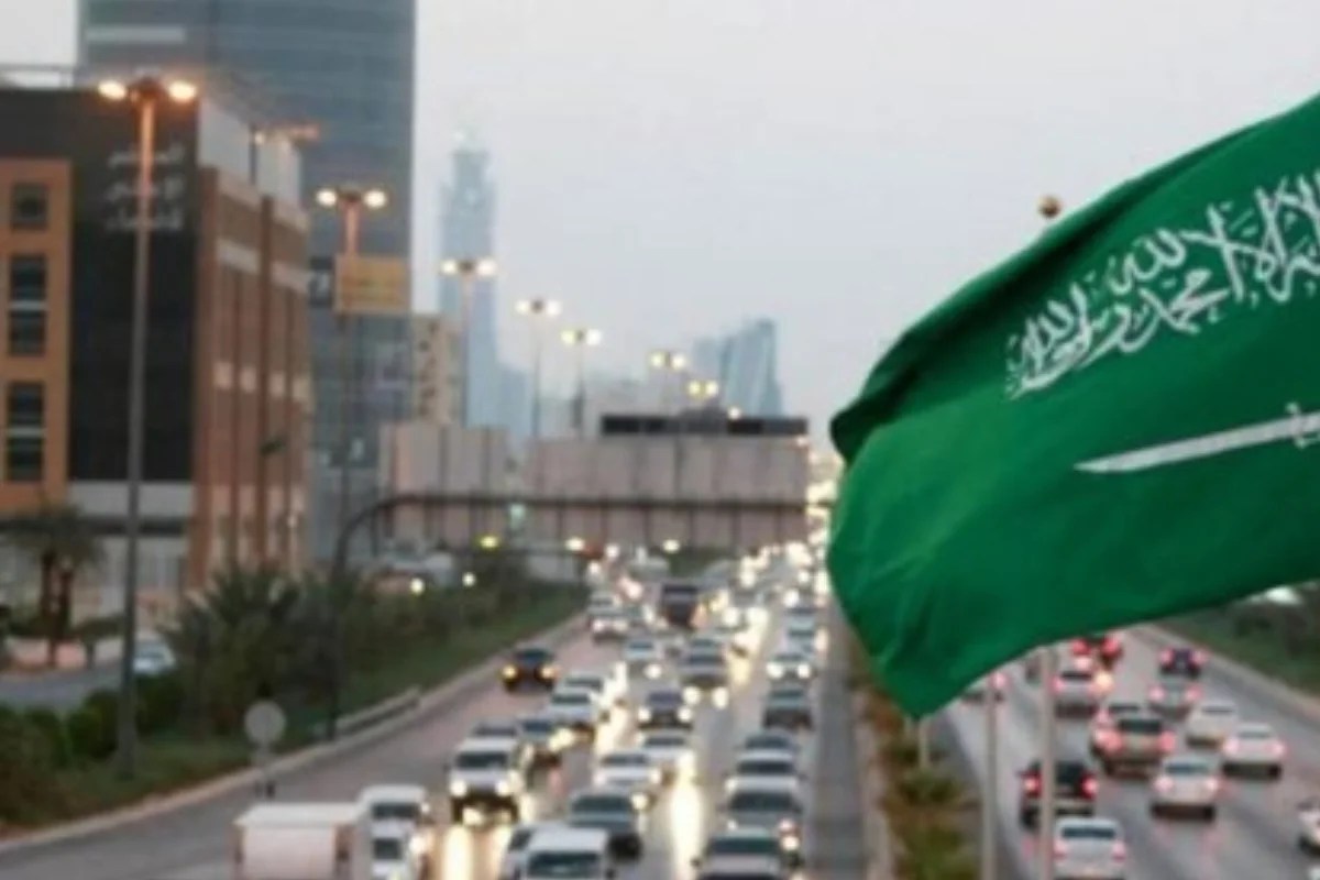 القبض على رجلين و4 نساء بعد بلاغ صادم من سيدة بالرياض