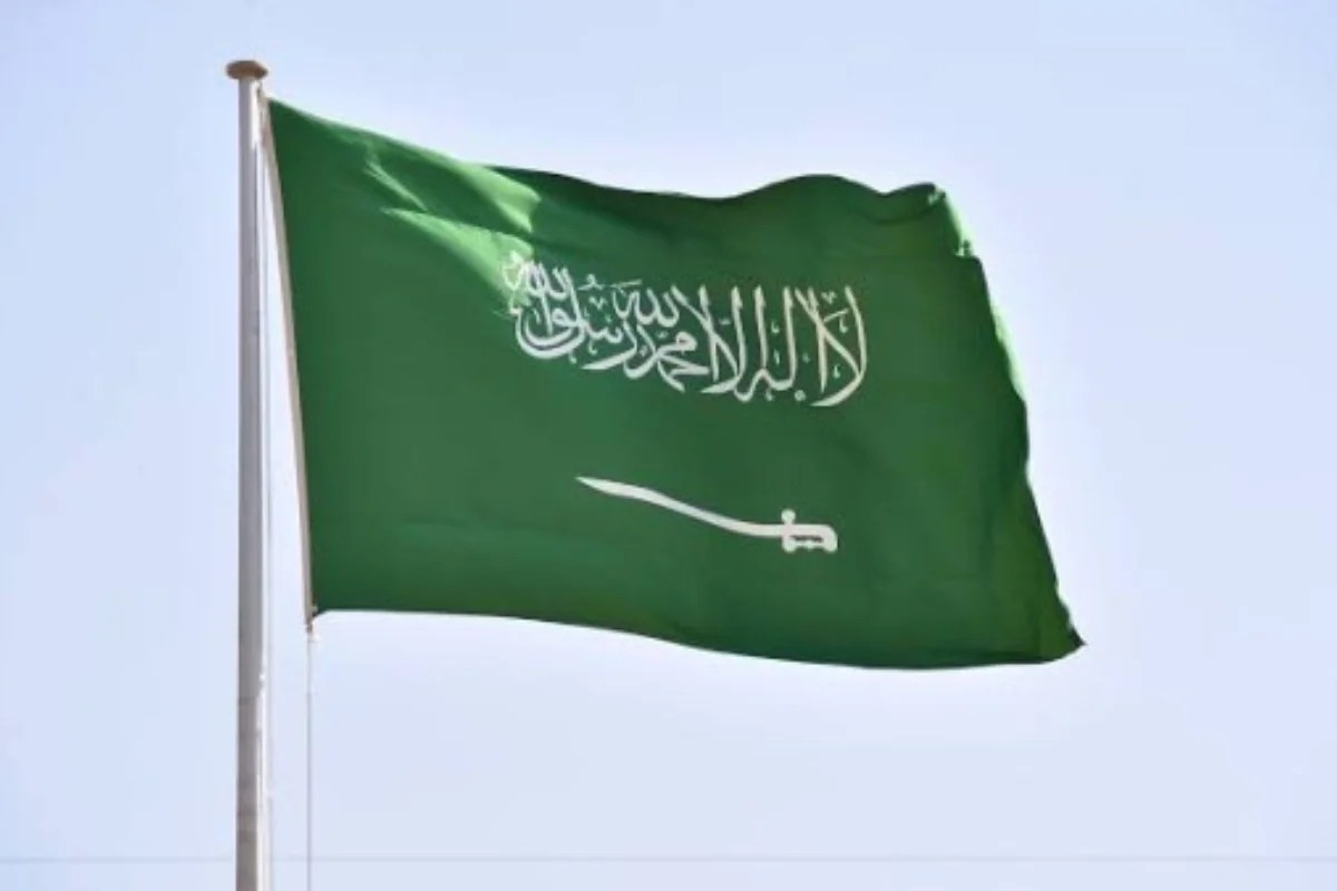 السعودية تُحدث شروط الزيارة العائلية لليمنيين: تفاصيل القرار الجديد لعام 2025 السعودية تُحدث شروط الزيارة العائلية لليمنيين: تفاصيل القرار الجديد لعام 2025
