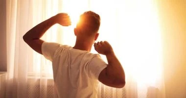 وداعًا للمنبه: خطوات للاستيقاظ الطبيعي بكل حيوية وداعًا للمنبه: خطوات للاستيقاظ الطبيعي بكل حيوية