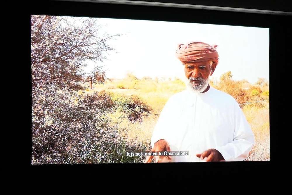 “المتك”.. فيلم وثائقي يروي حكاية شجرة تحدت الجفاف في ولاية منح “المتك”.. فيلم وثائقي يروي حكاية شجرة تحدت الجفاف في ولاية منح