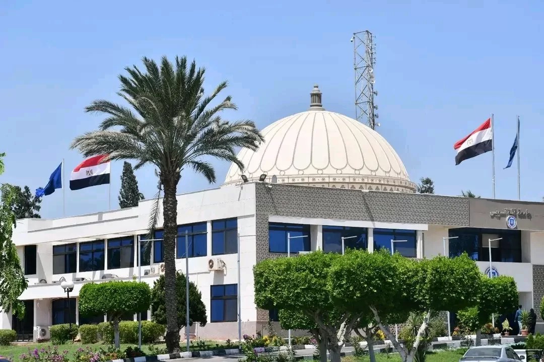 رئيس جامعة القناة يُؤكد جاهزية المستشفيات الجامعية خلال عيد الأضحى رئيس جامعة القناة يُؤكد جاهزية المستشفيات الجامعية خلال عيد الأضحى
