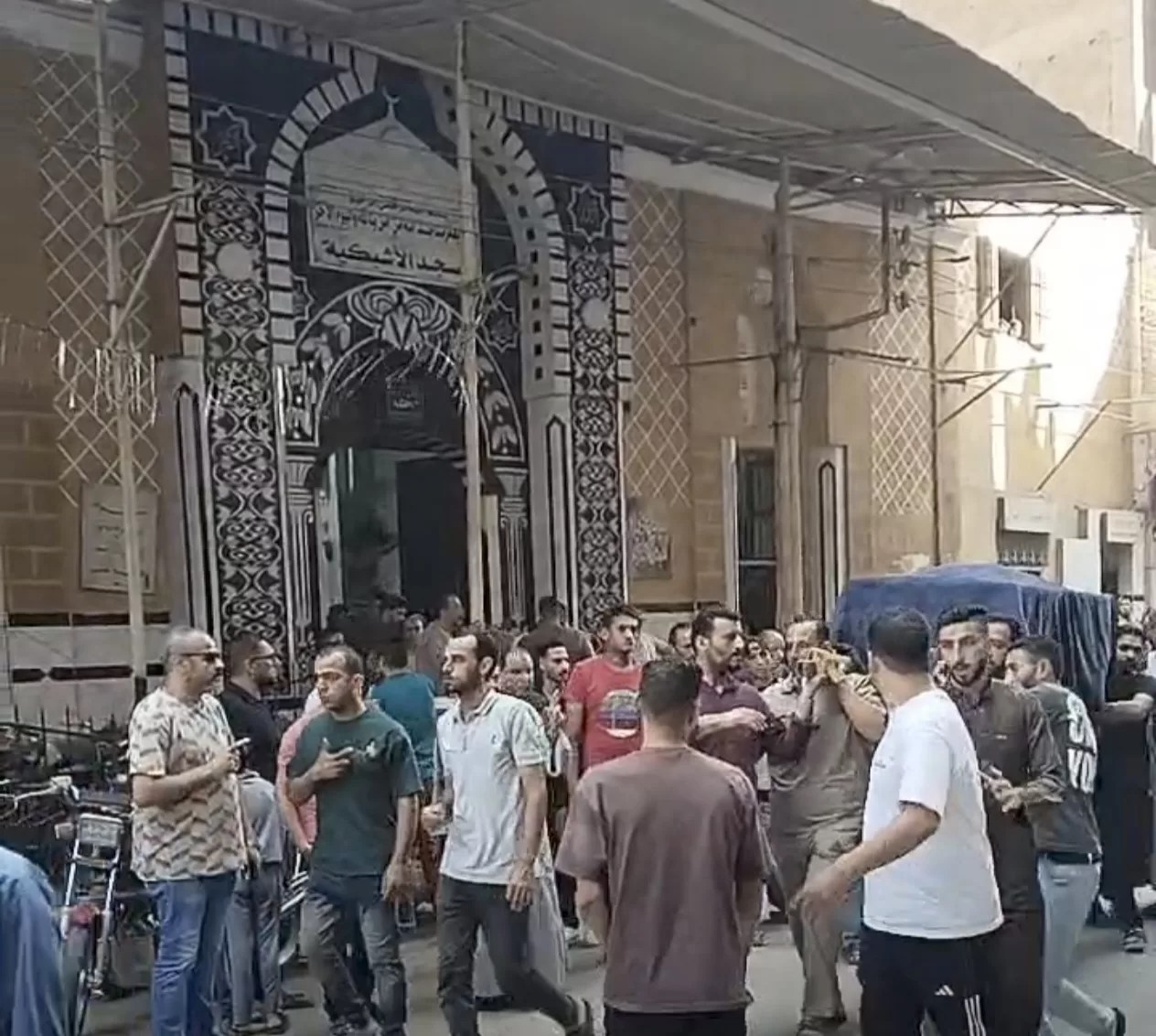 بالبكاء و وسط حالة من الحزن..تشييع جنازة «بسمة» ضحية طليقها بمنوف بالبكاء و وسط حالة من الحزن..تشييع جنازة «بسمة» ضحية طليقها بمنوف