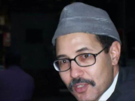 &ldquo;مثقفون على حد السيف&rdquo;.. أحدث أعمال حزين عمر