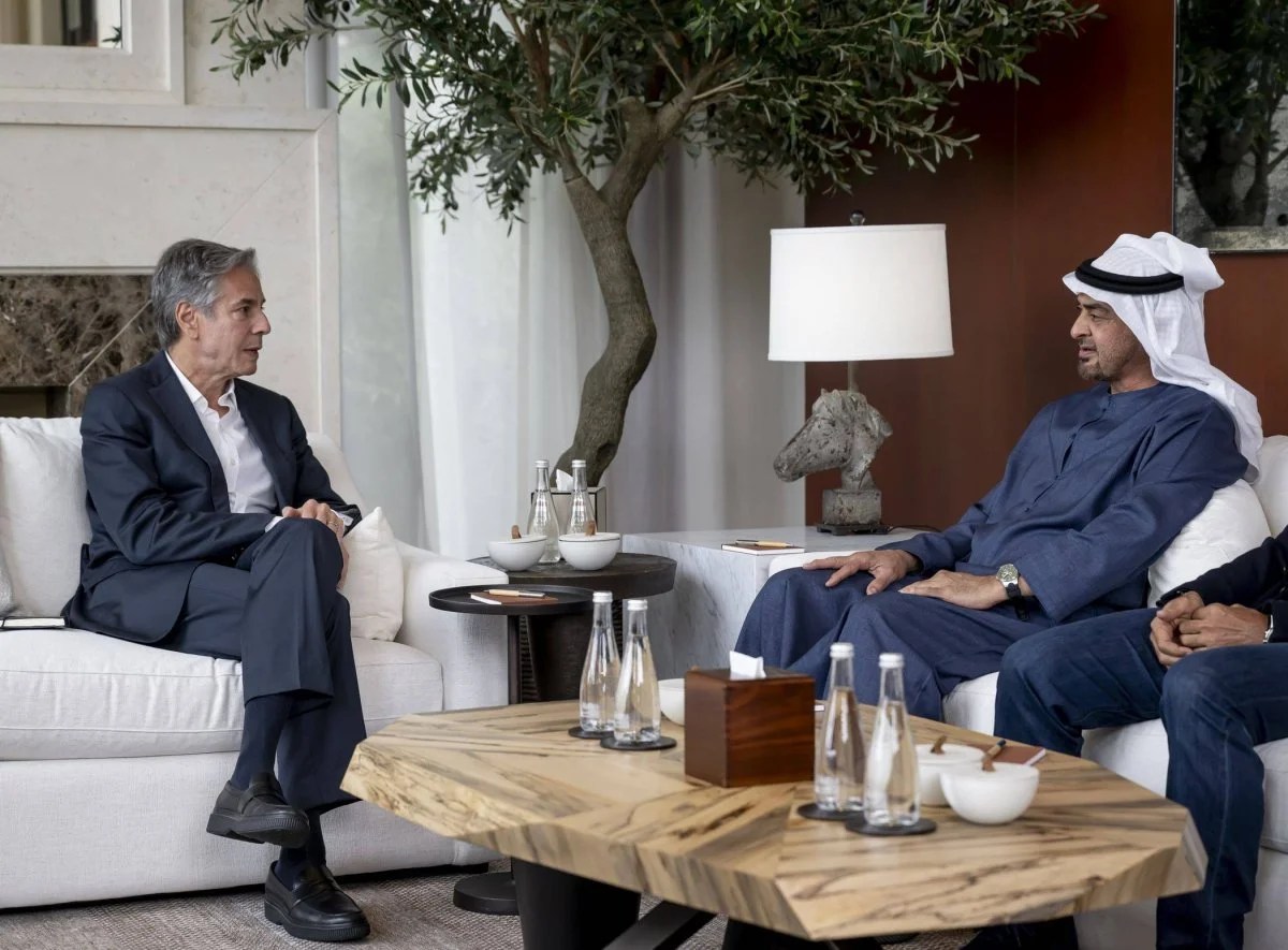 محمد بن زايد يلتقي بلينكن وسوليفان ويبحث العلاقات الاستراتيجية وقضايا المنطقة
