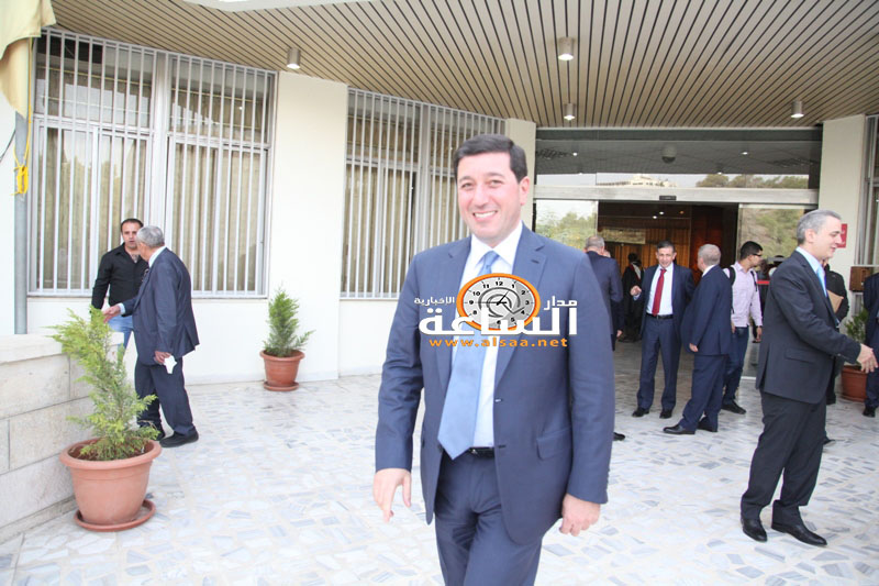 من باسم عوض الله؟ يعتبر باسم عوض الله الأكثر جدلا في الأردن، لارتباطه ببرنامج التحول الاقتصادي حينما شغل منصب وزير التخطيط والتعاون الدولي، . ÙÙÙÙØ¯Ø±Ø§ÙØ§ Ø§ÙØ¨ÙØ±Ø³ÙÙÙ ÙÙÙÙÙ ÙÙØ²Ù Ø¨Ø§Ø³Ù Ø¹ÙØ¶ Ø§ÙÙÙ Araristorante It