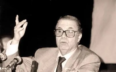 من قرارات القضاء الدستوري..اتهام التلفزة المغربية بإعلان فوز المعطي بوعبيد قبل انتهاء عملية الفرز سنة 1993