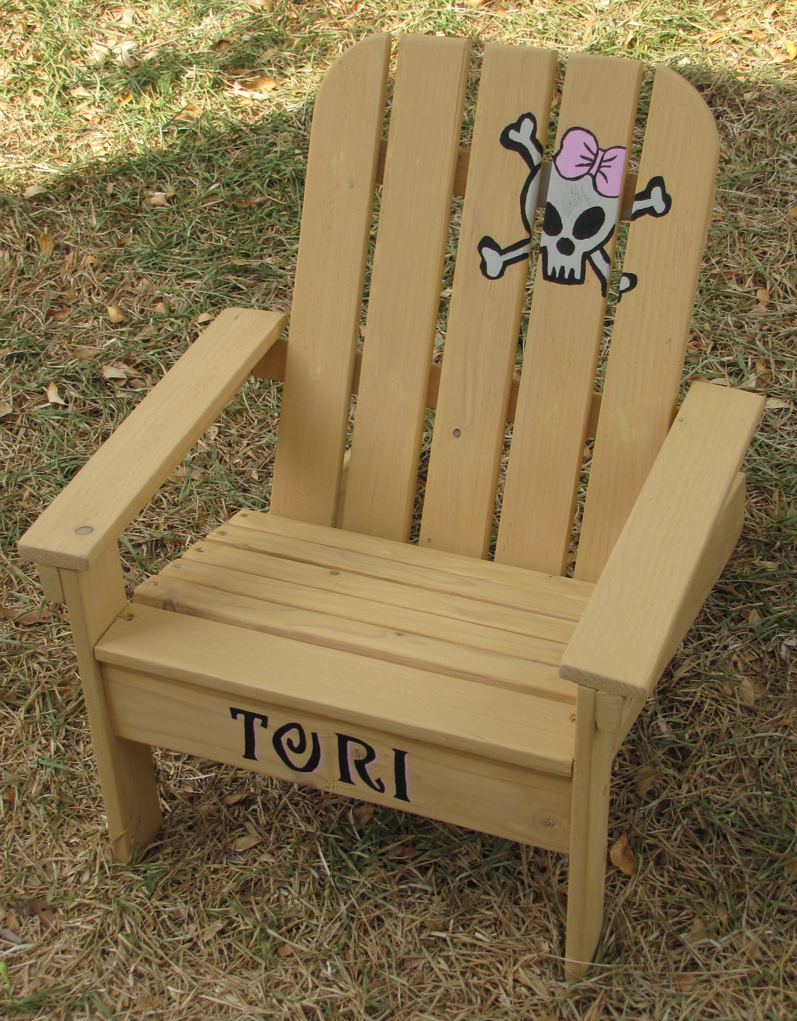 First aid kits come in different sizes, for different purposes and the contents of a first aid kit may be adjusted for specific activities, according to the red cross. Ana White | Kids Adirondack Chair - DIY Projects