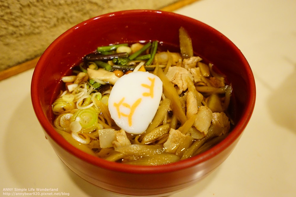 【日本】自助去黑部立山 必吃美食 ♥ 室堂車站 站著吃立山蕎麥麵