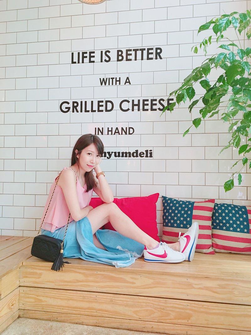 【穿搭】Nike Cortez 阿甘鞋 白底紅勾經典配色 ♥ 不退流行經典款