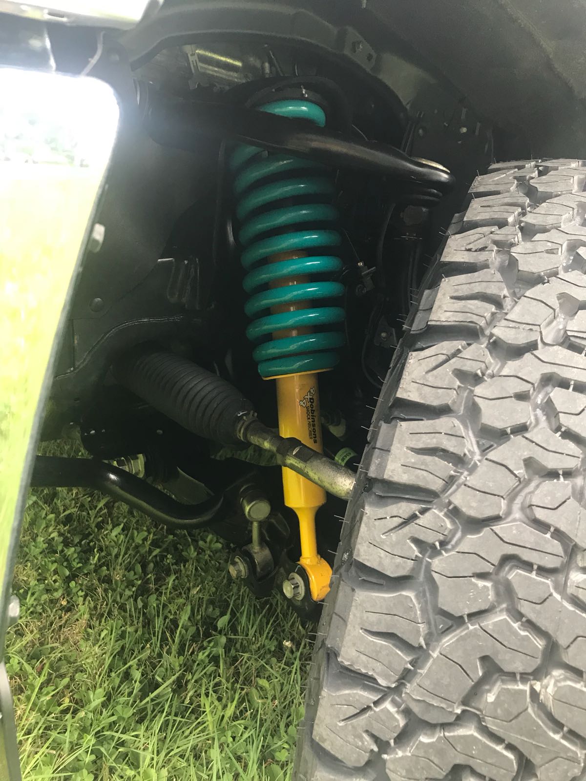 DOBINSONS 2.25″ SUSPENSION KIT FOR TOYOTA TUNDRA 2007 TO