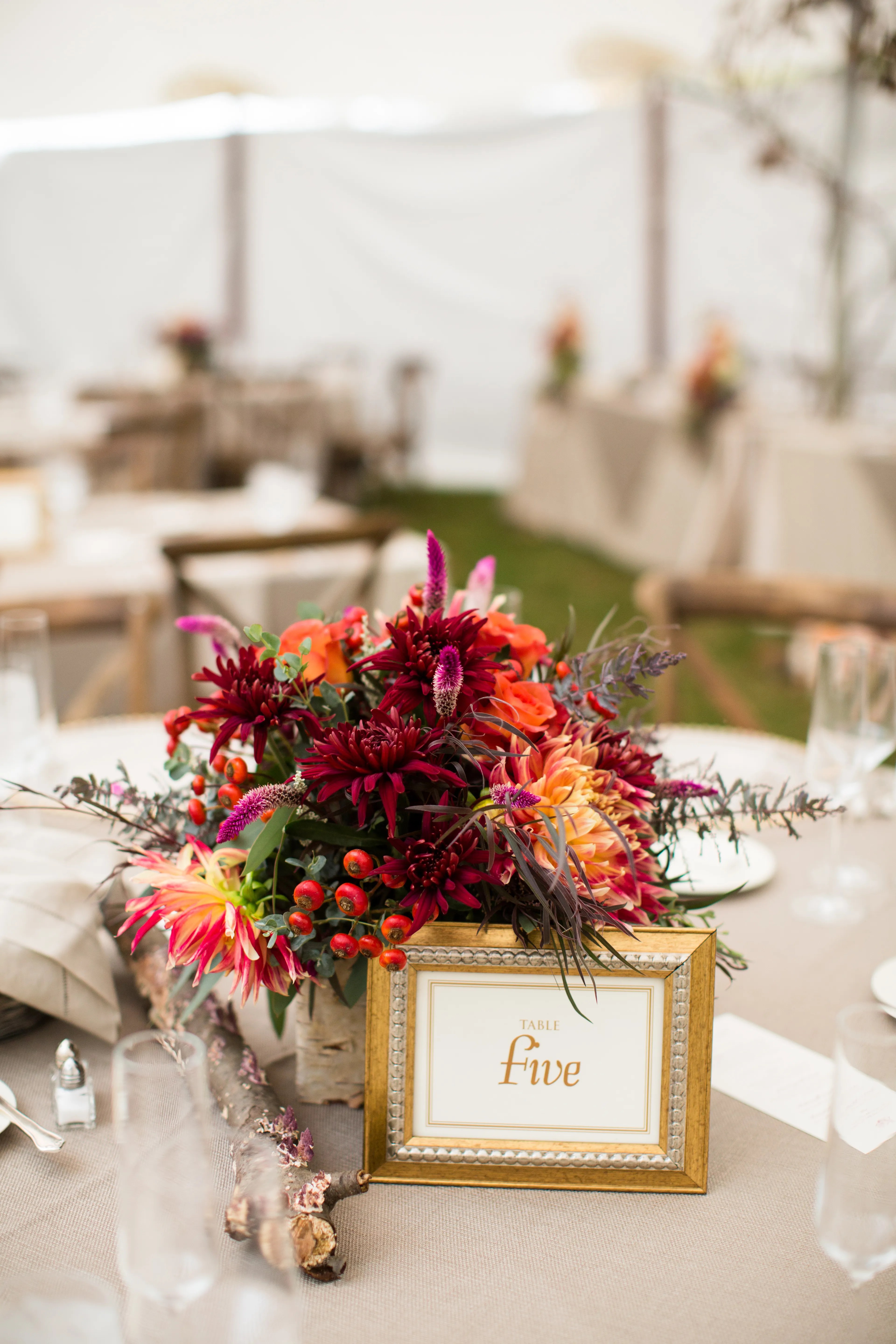 Create simple yet thoughtful gifts with these layered christmas gift ideas from hgtv and target. Red Flower Centerpiece, Gold Table Number