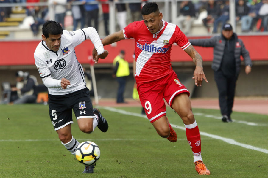 El conjunto albo sigue en senda victoriosa y superó a los torteros 2 goles por 0 en el estadio monumental, en partido válido por la décimo quinta fecha del. Curico Unido Nunca Ha Vencido A Colo Colo En Primera Division La Tercera