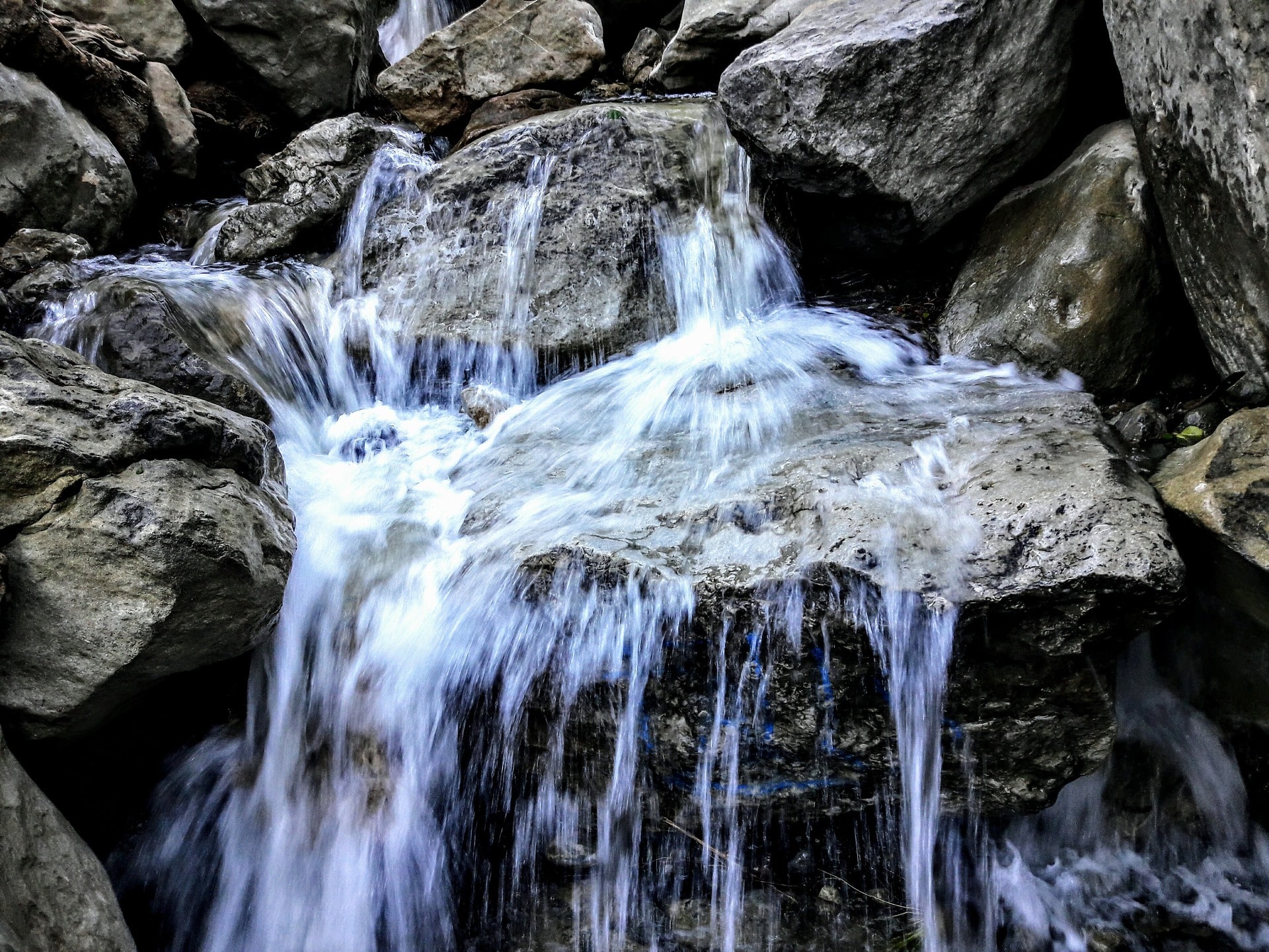 There are three small trailheads along county road 42 road, starting about a mile west of the fall river hatchery and ending at fall . Be Sure To Hike Fall River Trail Oregon Hikes Arrived Now