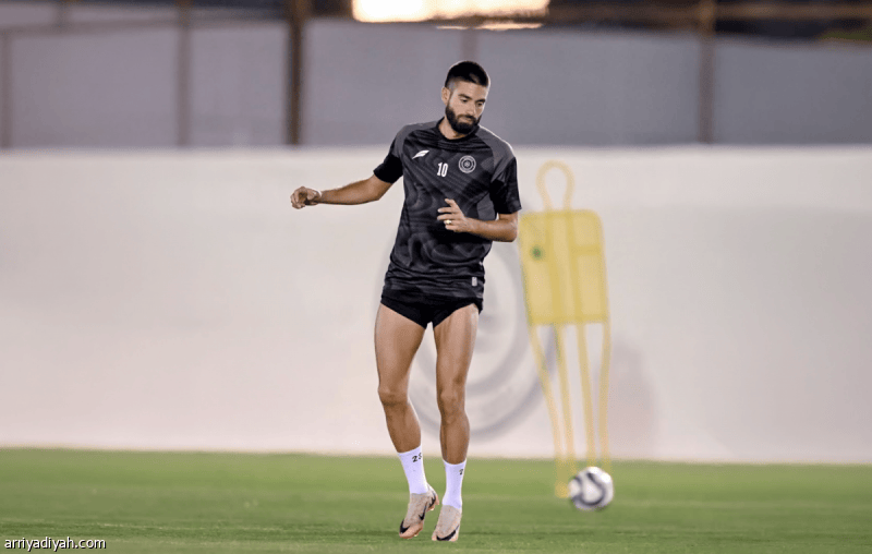 الشباب يغادر بالحافلة.. ويجهز بارتي