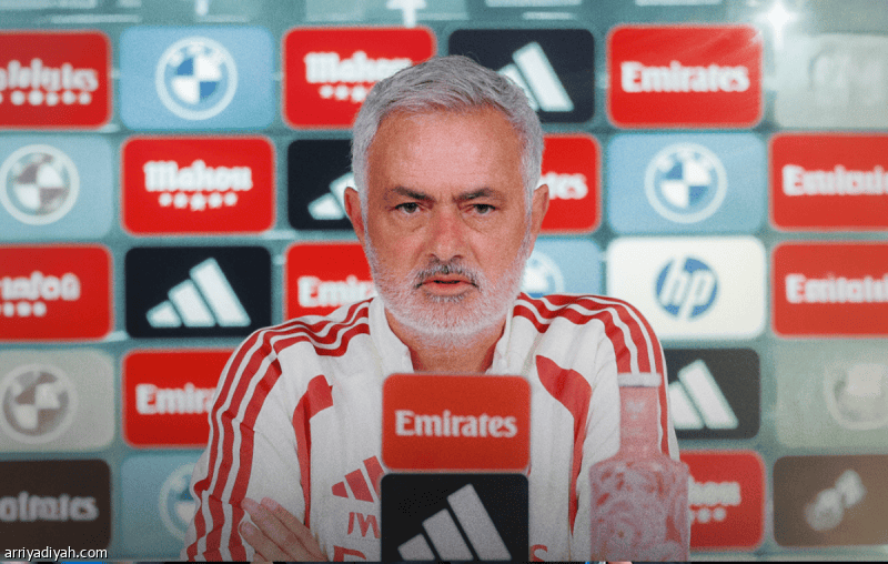 مورينيو لـ &laquo;فينيسيوس&raquo;: غادر الدوري وابحث عن ملاعب محترمة