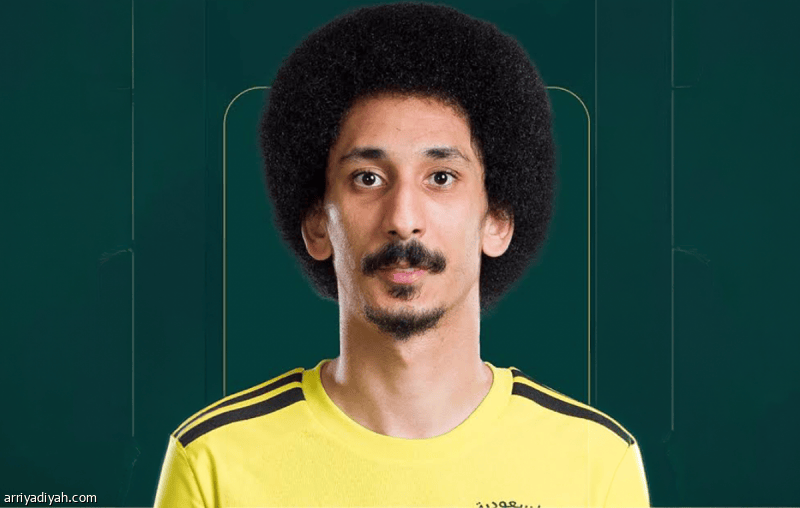 دونيس يطلب عطية بعد إصابة العقيدي