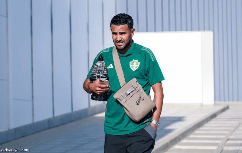 الأهلي يودع محرز: 3 أعوام لا تنسى