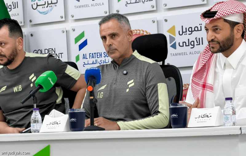 جوميز: الأزمة تحاصرنا.. وأستحق الطرد