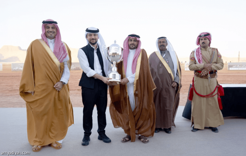 أخضر الهجن يتوج بلقب بطولة العالم الثانية