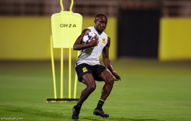&laquo;كيكر&raquo;: ديابي يتفق مع الاتحاد.. وليفركوزن ينتظر