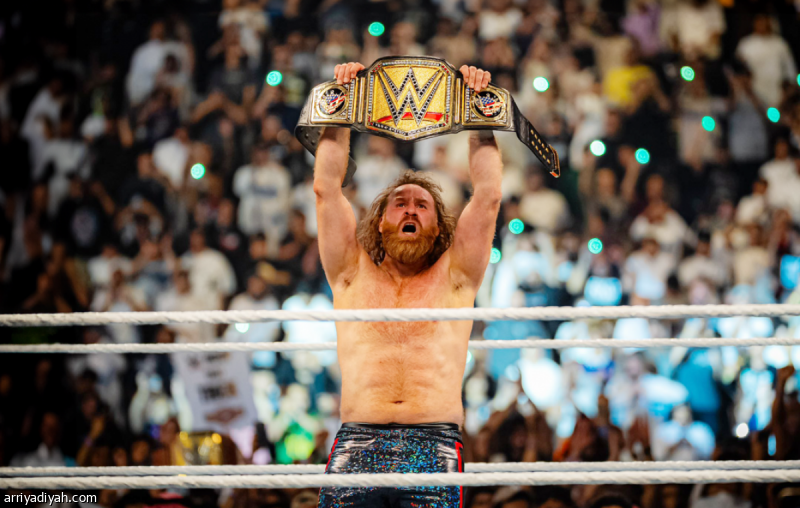 ليلة الرياض التاريخية تتوّج سامي بلقب &laquo;WWE&raquo;