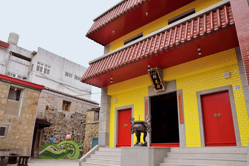 馬祖旅遊 | 龍貓隧道、彩繪蝸牛、參觀迷彩防空洞