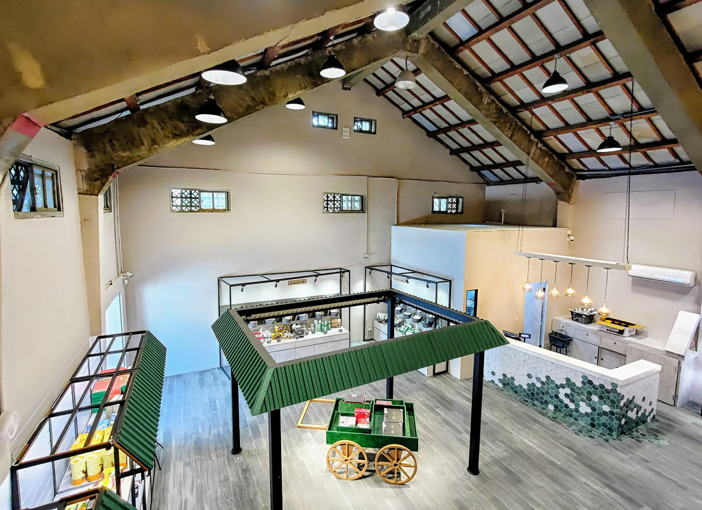 嘉義景點【中埔穀倉農創園區】穰穰直賣所買在地青農的特色商品、喝一杯新鮮現打果汁