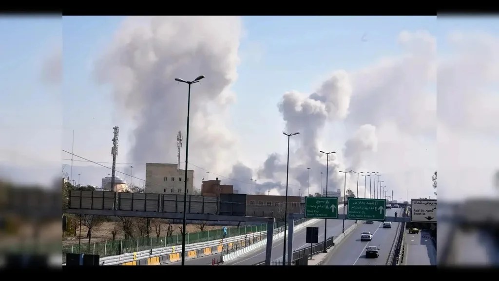 Saudi Arabia-Houthi Conflict Escalates as Missile Targets Riyadh