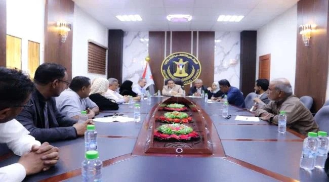 الأمانة العامة تقف أمام مستجدات الأوضاع السياسية والخدمية والأمنية في محافظات الجنوب الأمانة العامة تقف أمام مستجدات الأوضاع السياسية والخدمية والأمنية في محافظات الجنوب