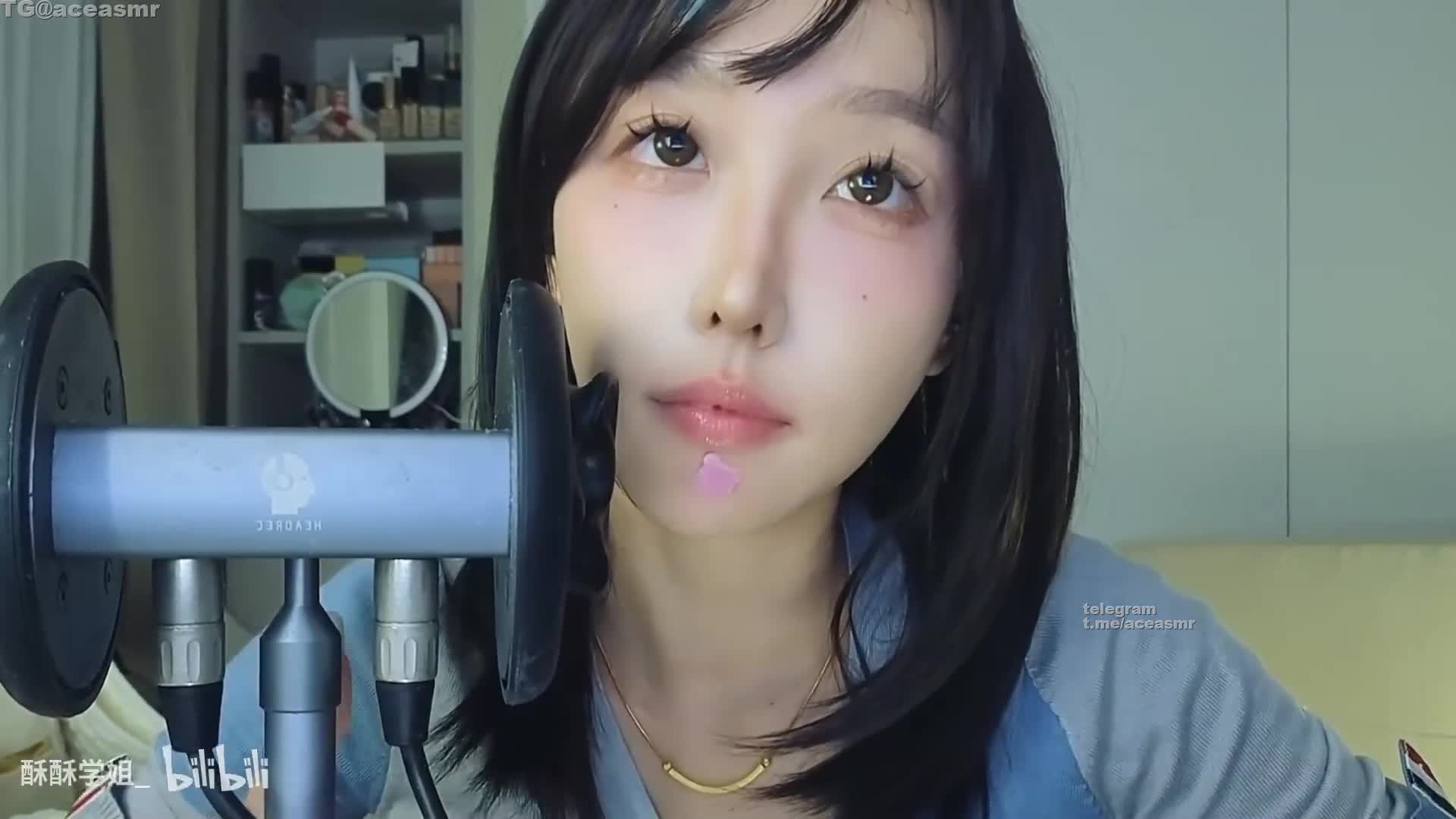 #酥酥学姐 近距离舔耳 来自 @aceasmr 分享