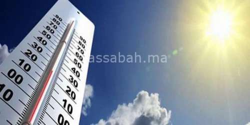 أجواء حارة وزخات رعدية بعدد من المناطق