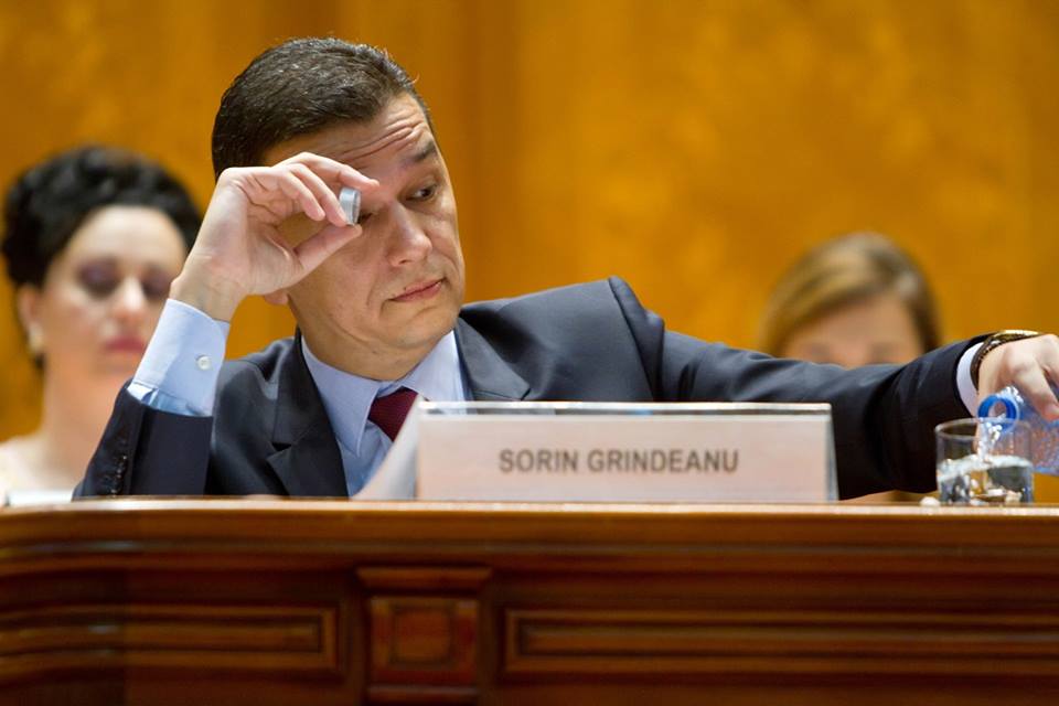 Guvernul Grindeanu Demis MoÈiunea De CenzurÄ A Trecut Grindeanu DupÄ OrdonanÈa 13 Am Vrut SÄ RenunÈ Live Blog