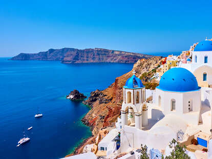 These offices all have the schedules for buses, trains and ferry boats as well as a free map of athens. Greece Will Remain Open To Us Travelers Throughout 2021 Tourism Season Thrillist