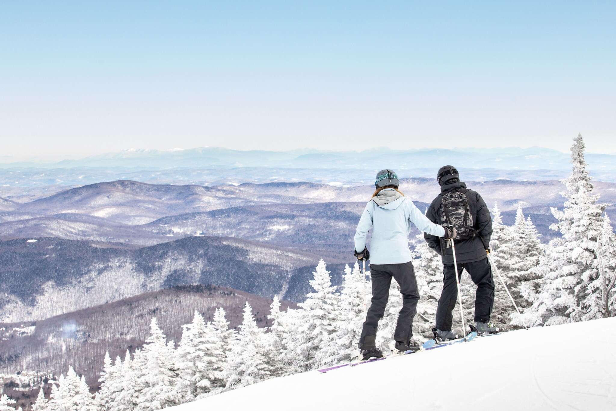 Here is a look at four of the mountain resorts in the area and the ski packages they offer. Best Skiing In New England Mountains Resorts To Visit This Winter Thrillist