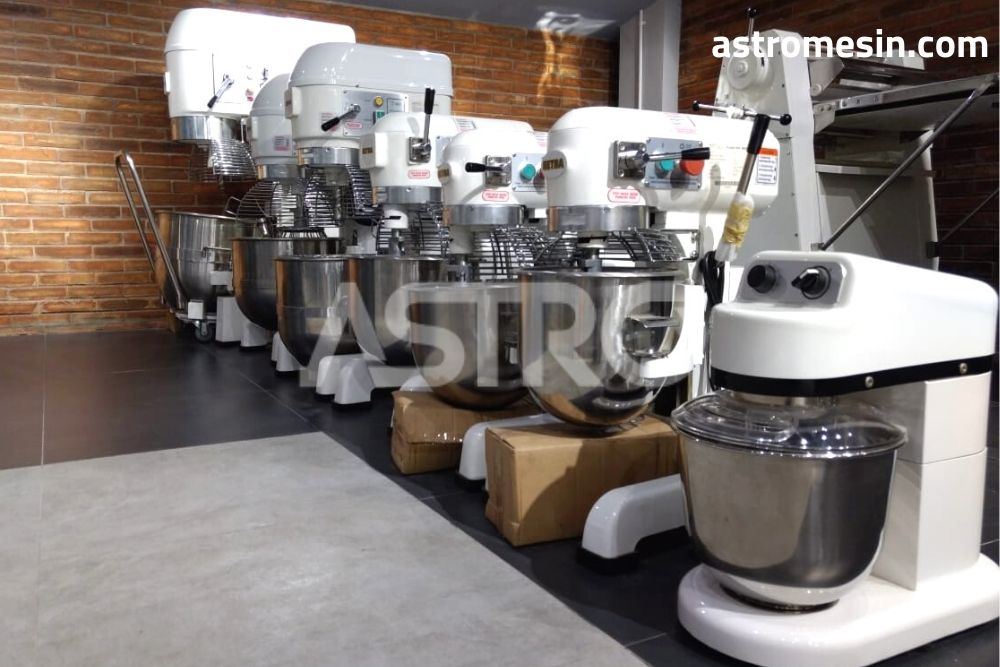 Bila anda sedang mencari mixer terbaik yang bisa di pakai untuk menemani usaha roti dan kue dalam waktu yang . Harga Mesin Mixer Roti Mixer Kue Mixer Kapasitas 1 Kg 3 Kg 5 Kg