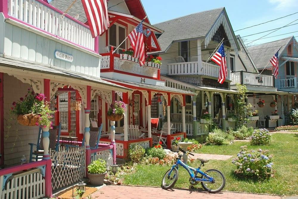 Martha's Vineyard: Day Trip from Boston + Roundtrip Transfer