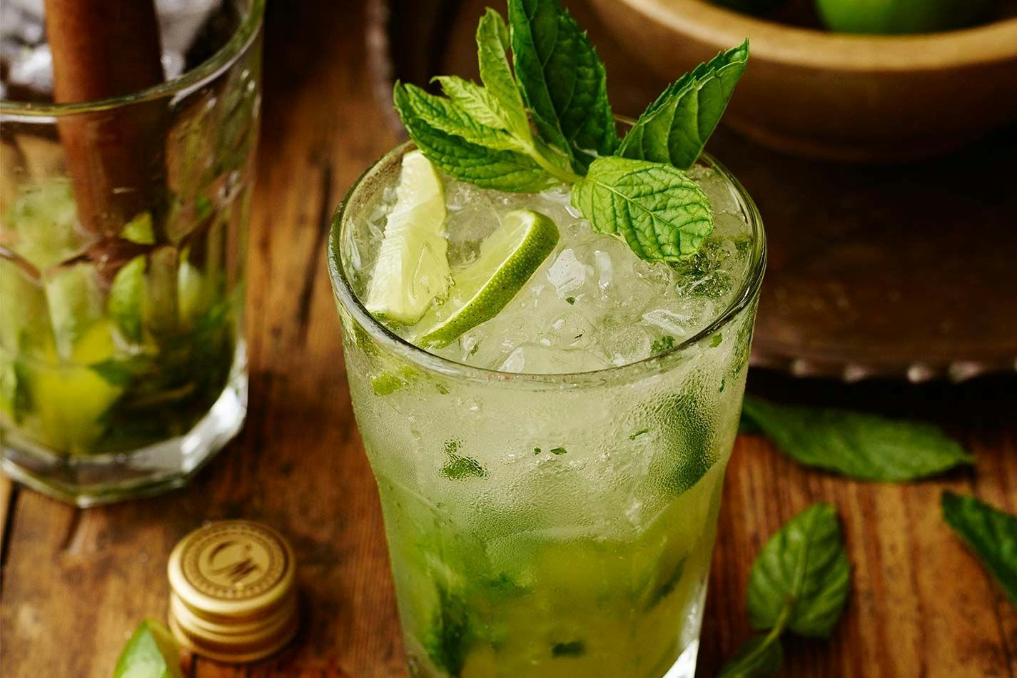 Mango’s Tropical Cafe South Beach: Salsa Lesson + Mojito & Appetizers