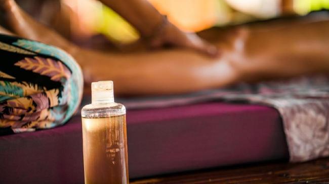 Viral Minum Minyak Kayu Putih Sembuhkan COVID-19, Begini Faktanya