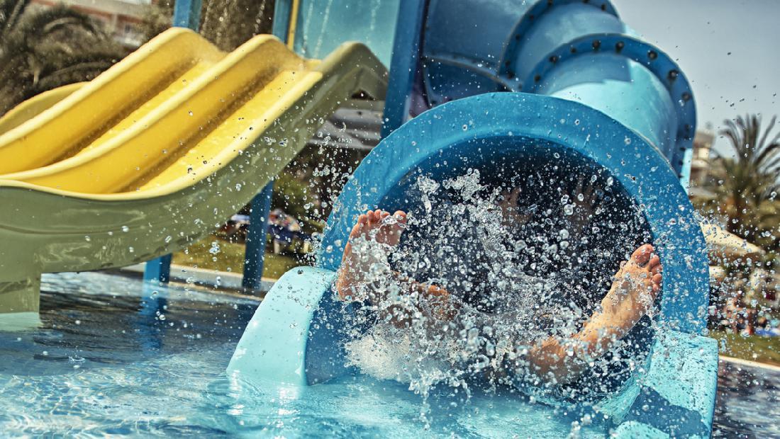 Rayakan Ulang Tahun Anak, Ayah Nekat Bobol Water Park, Akhirnya Dimaafkan