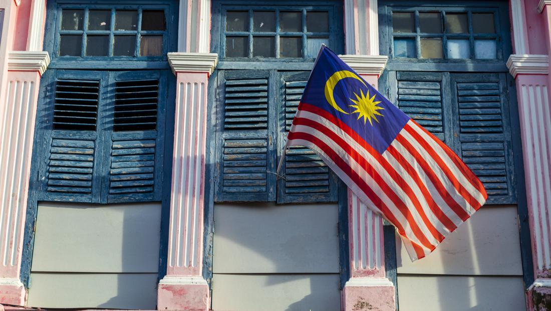 Tahun Depan, Masuk ke Malaysia Cukup Pakai Kode QR
