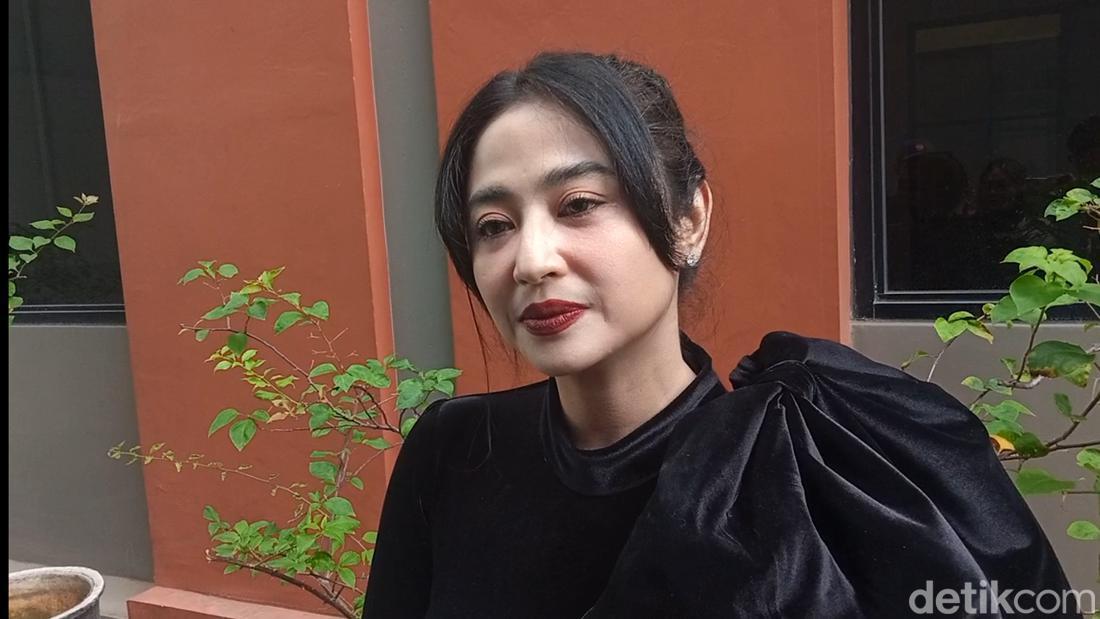 Putus Lagi, Dewi Perssik Jawab Soal Trauma Jalin Asmara