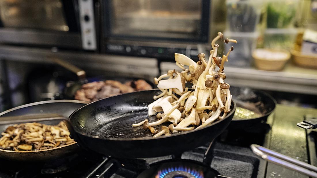 Masakan Jamur di Restoran Lebih Enak? Ini Sebabnya