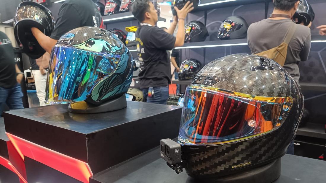 NJS Rilis Helm Carbon Composite Shell, Harga Mulai Rp 2,8 Juta