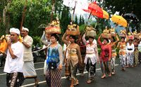 Mengapa Banyak Orang Bali Namanya Made, Kadek, dan Wayan?