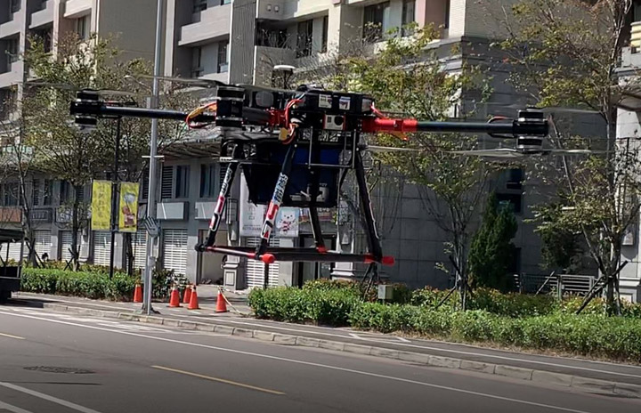 還有這一招！遠傳高空無人機優化 5G 網路！基地台建置一步到位，全面加速開台！