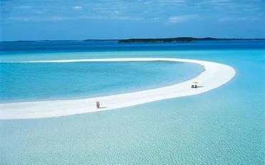 Jun 21, 2021 · أين تقع أملج ،نتحدث في هذه المقالة عن مدين أملج التي تتواجد في المملكة العربية السعودية والتي يطلق عليها مالديف الشرق الاوسط والسعودية ،هذه المدينة التي تقدم مشهد سياحي جميل جمال أهل تلك الربوع الطيبة Ø§Ù„Ø³ÙŠØ§Ø­Ø© ÙÙŠ Ø§Ù…Ù„Ø¬ Ø§Ù„Ø³Ø¹ÙˆØ¯ÙŠØ© Ø¬Ø²Ø± Ø§Ù„Ù…Ø§Ù„Ø¯ÙŠÙ Ø§Ù„Ø³Ø¹ÙˆØ¯ÙŠØ© Ùˆ Ù…Ø§Ù„Ø¯ÙŠÙ Ø§Ù„Ø¹Ø±Ø¨ 2021 Ø¨Ù„Ø§Ù‚ÙŠ