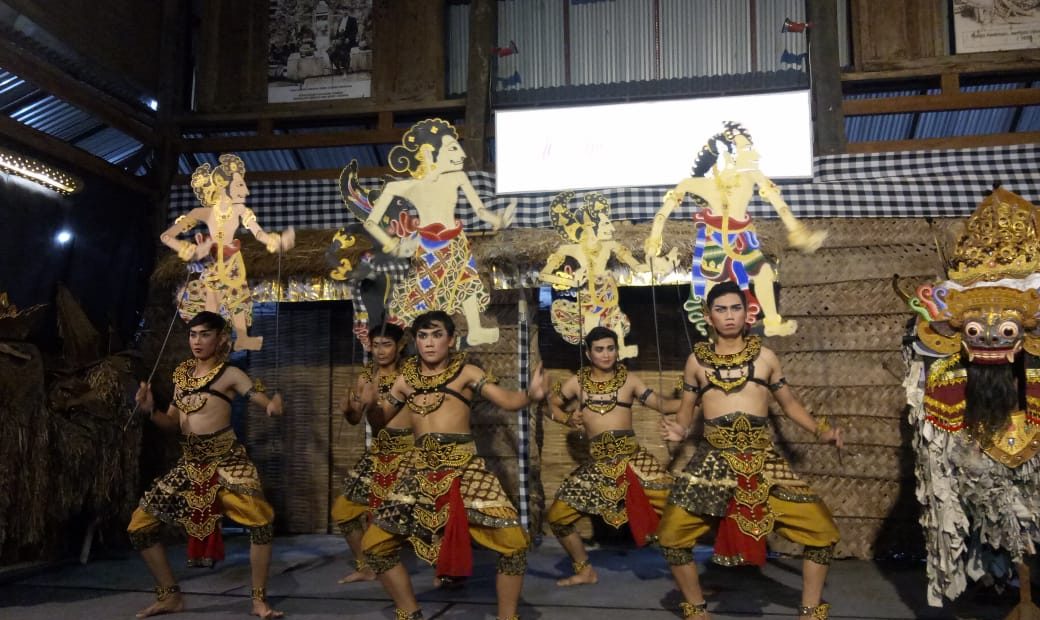 Tari Baris Wayang Bukan Menarikan Wayang - BALIHBALIHAN